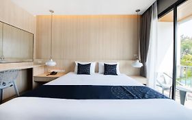 Blooming Hill Boutique Suites