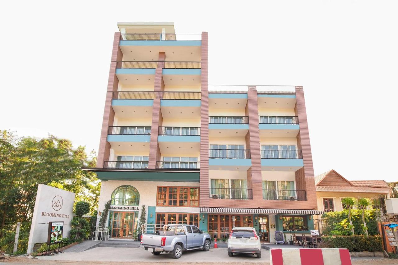 Blooming Hill Boutique Suites Pattaya Extérieur photo