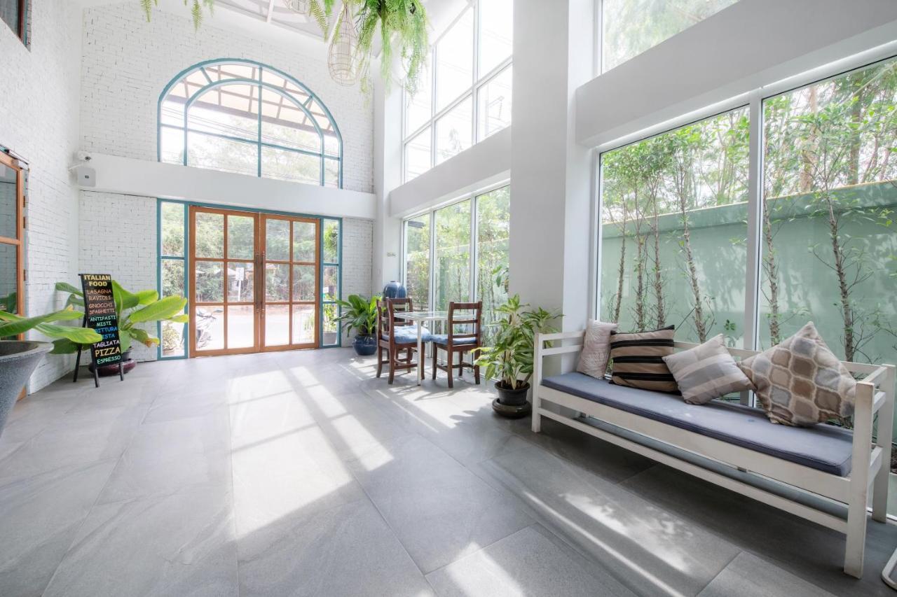 Blooming Hill Boutique Suites Pattaya Extérieur photo