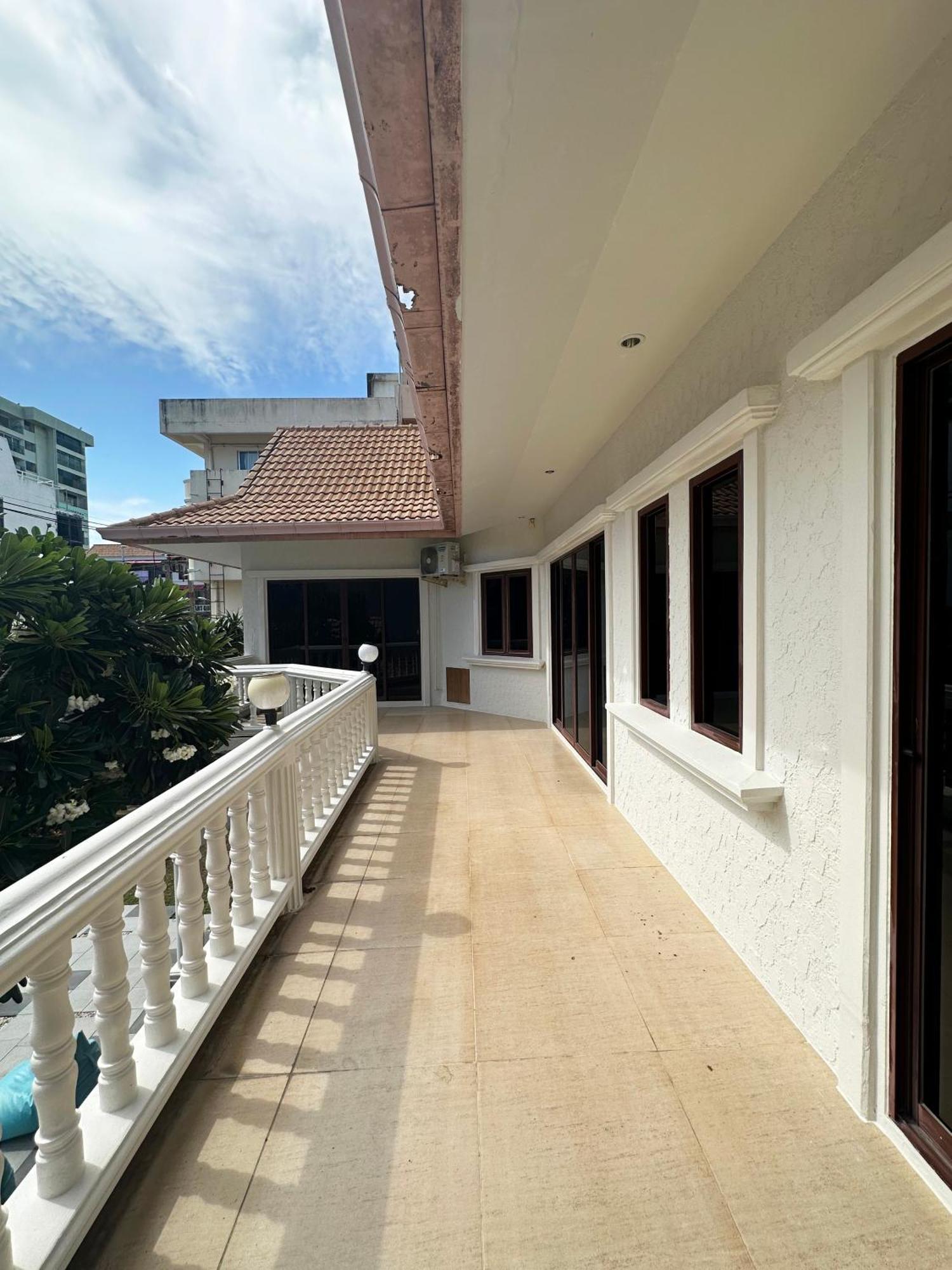Blooming Hill Boutique Suites Pattaya Extérieur photo