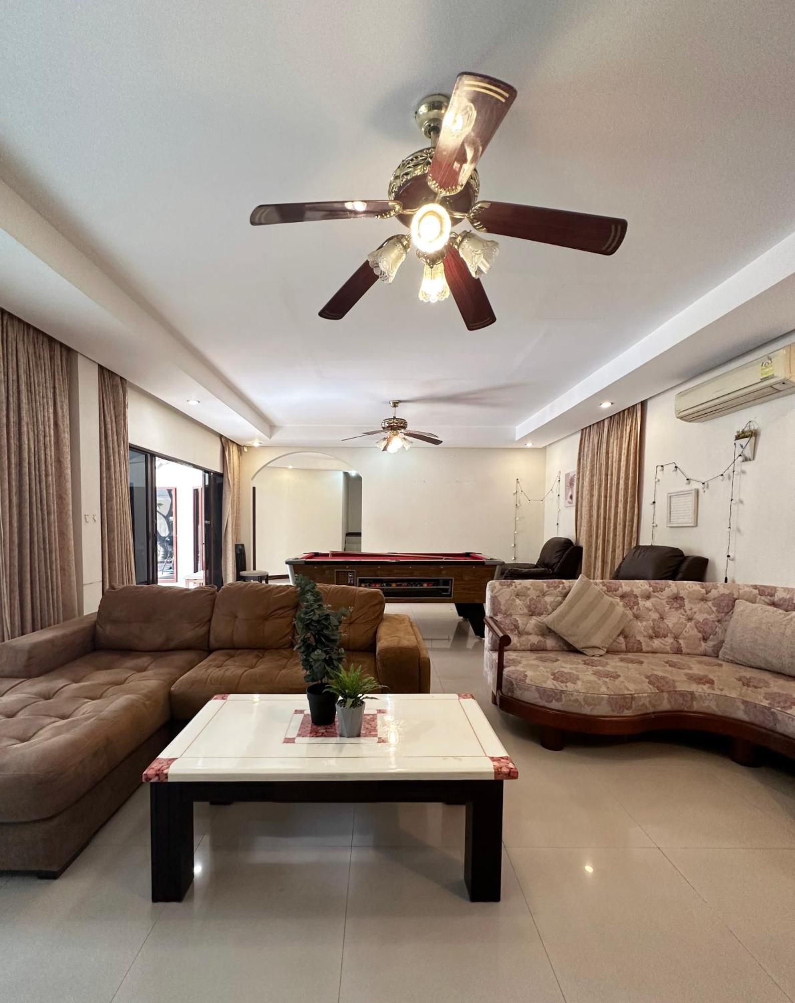 Blooming Hill Boutique Suites Pattaya Extérieur photo