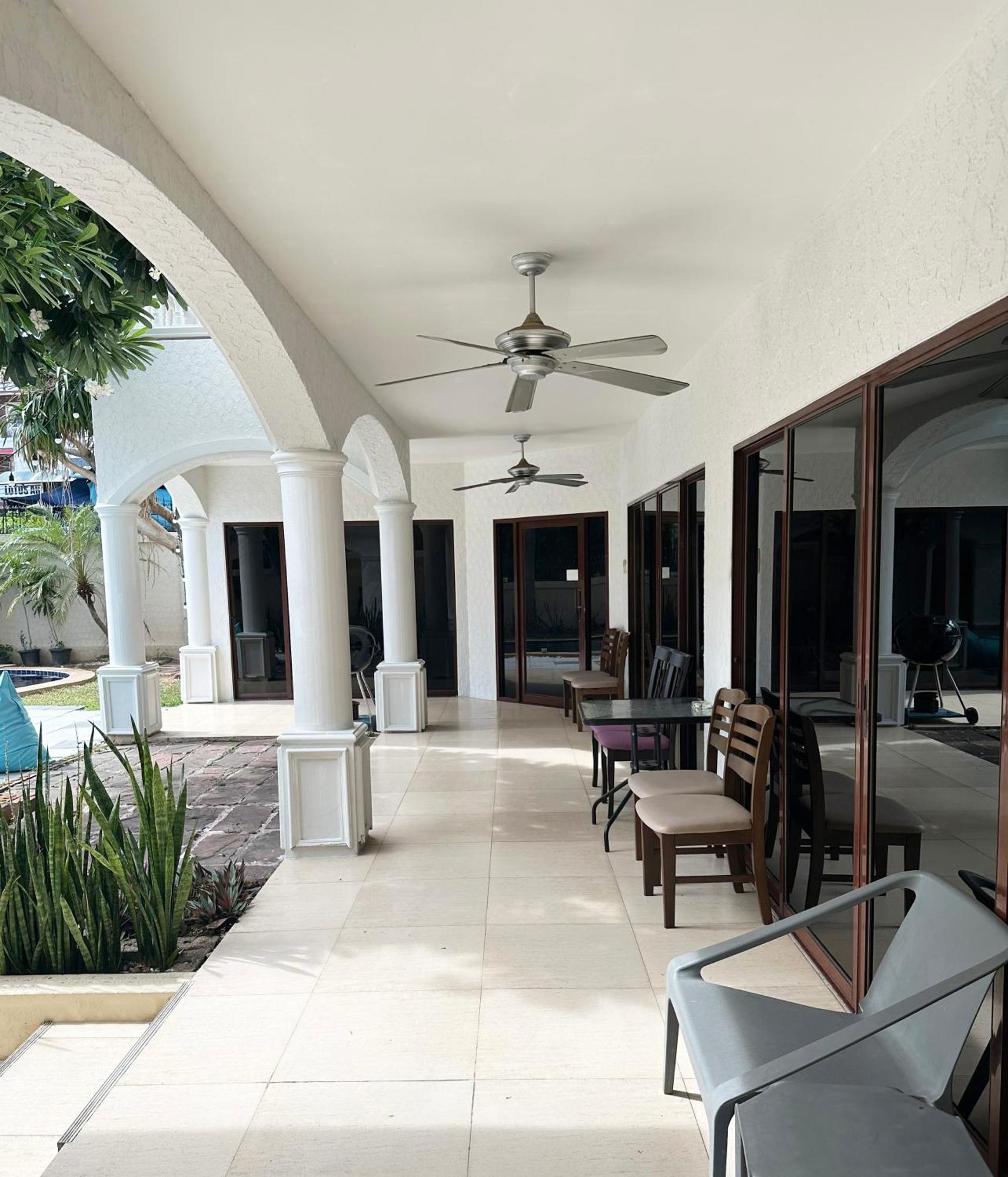 Blooming Hill Boutique Suites Pattaya Extérieur photo